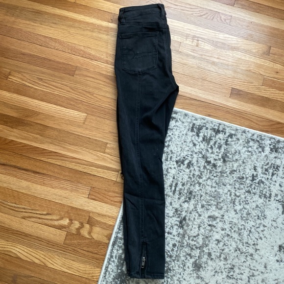 Black wash American Eagle jeans - Picture 6 of 7
